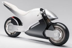 Electric superbike inspired by 60s café racers fuses dynamic stance and classy personality into a racing Greek god